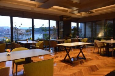 女性の健康問題で日本は年間3.4兆円の損失？知らないと損する最新データ